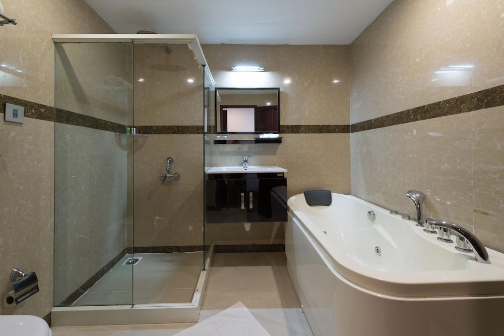 No. 18 Hotel Kochi Luaran gambar
